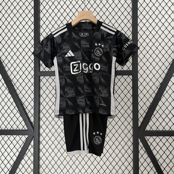 Conjunto Infantil AJax II 2023/24