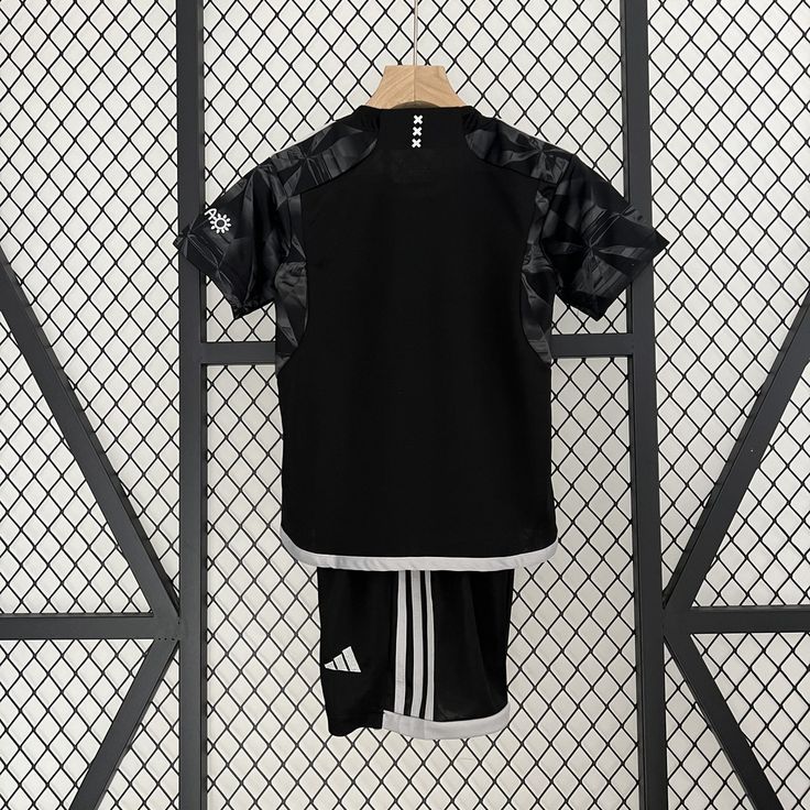 Conjunto Infantil AJax II 2023/24